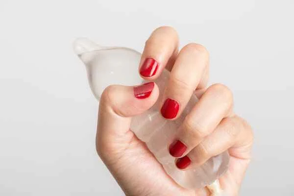 How can men control ejaculation?