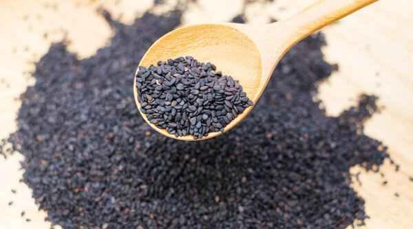 Can people with asthenospermia eat black sesame seeds?