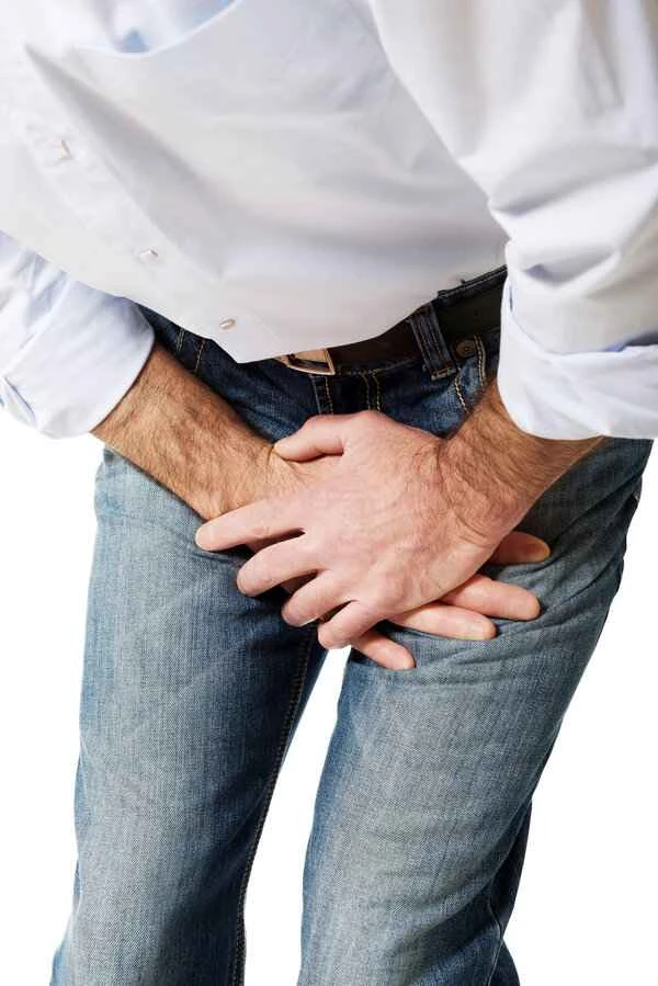 What medicine should I take for scrotal dampness and pain?
